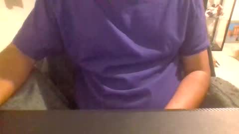 Snapshot of randomguy230500 chatting on 12/21/25, 04:25 Randomguy44 online show from 12/21/25, 04:25