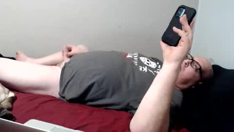 randomlybecause online show from 04/08/26, 09:53