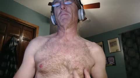 Snapshot of ranger510 chatting on 12/01/24, 10:53 Ranger510 online show from 12/01/24, 10:53