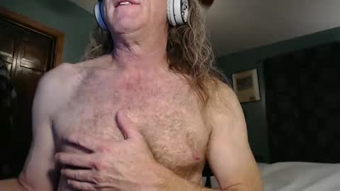 Snapshot of ranger510 chatting on 01/23/25, 04:09 Ranger510 online show from 01/23/25, 04:09