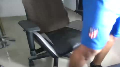 Snapshot of raphaeladam98 chatting on 12/02/25, 03:56 raphaeladam98 online show from 12/02/25, 03:56