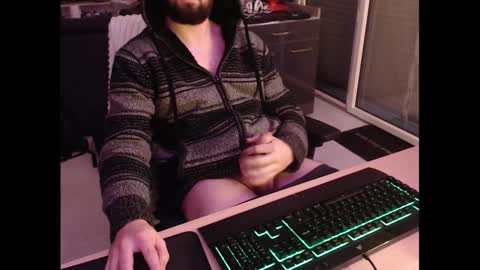 Snapshot of raphfun chatting on 01/06/25, 04:55 Raph online show from 01/06/25, 04:55