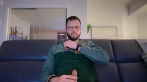 Snapshot of raphwoods95 chatting on 02/28/26, 12:11 Raph online show from 02/28/26, 12:11