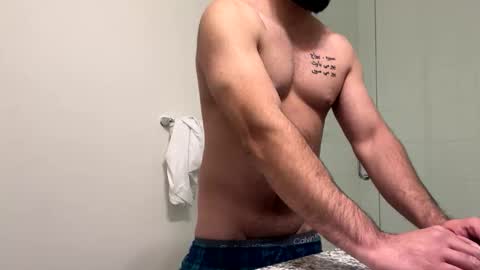 Snapshot of raptor8619 chatting on 11/16/25, 04:29 Cyrus the great online show from 11/16/25, 04:29