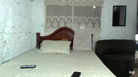 raquel2411 online show from 06/09/26, 04:07