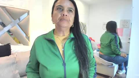 Raquel Moore  online show from 03/05/26, 12:34