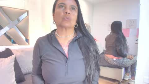 Raquel Moore  online show from 03/31/26, 10:48