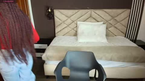 Raquel online show from 02/11/25, 12:48