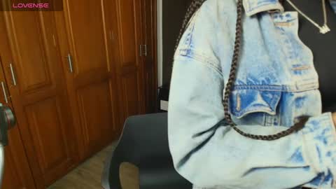 Raquel online show from 10/10/25, 11:53