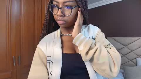 Raquel online show from 02/02/26, 12:26