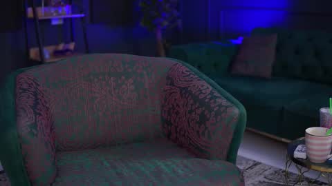 Snapshot of raquellevon chatting on 02/24/25, 07:41 Raquelle online show from 02/24/25, 07:41