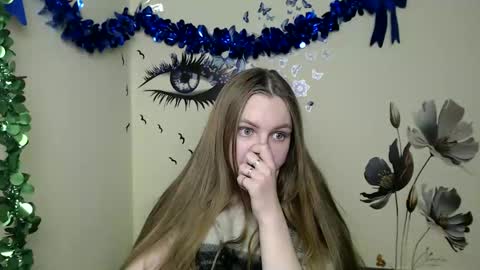 Snapshot of raspberry0101 chatting on 12/24/24, 06:28 raspberry0101 online show from 12/24/24, 06:28