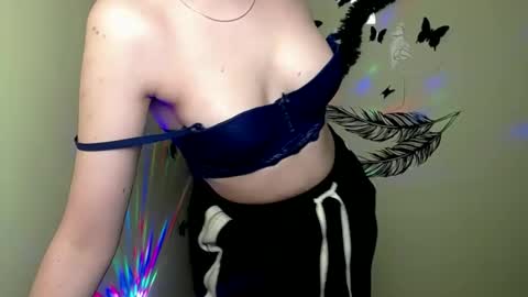 Snapshot of raspberry0101 chatting on 01/23/25, 08:13 raspberry0101 online show from 01/23/25, 08:13