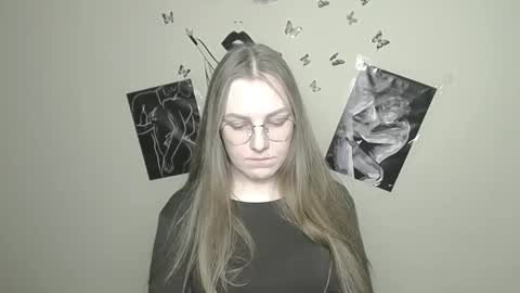 Snapshot of raspberry0101 chatting on 01/30/25, 04:55 raspberry0101 online show from 01/30/25, 04:55