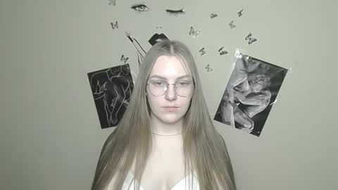 Snapshot of raspberry0101 chatting on 01/30/25, 08:21 raspberry0101 online show from 01/30/25, 08:21