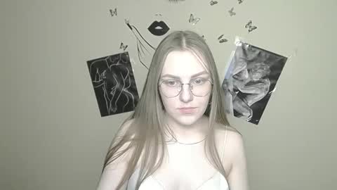 Snapshot of raspberry0101 chatting on 01/30/25, 11:24 raspberry0101 online show from 01/30/25, 11:24