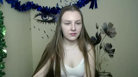 Snapshot of raspberry0101 chatting on 02/03/25, 01:40 raspberry0101 online show from 02/03/25, 01:40