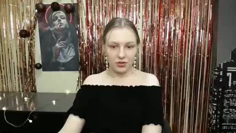 Snapshot of raspberry0101 chatting on 02/11/25, 01:41 raspberry0101 online show from 02/11/25, 01:41