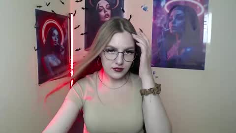 Snapshot of raspberry0101 chatting on 09/09/25, 12:37 raspberry0101 online show from 09/09/25, 12:37