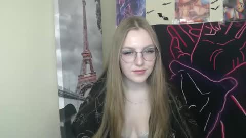 Snapshot of raspberry0101 chatting on 09/11/25, 01:55 raspberry0101 online show from 09/11/25, 01:55