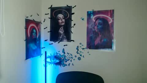 Snapshot of raspberry0101 chatting on 11/23/25, 08:03 raspberry0101 online show from 11/23/25, 08:03