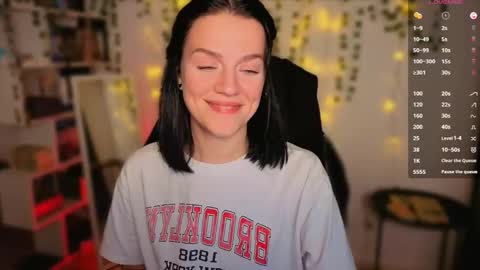 Snapshot of raspberry__girl chatting on 09/10/25, 10:10 Rita My schedule for this week Thursday-Monday online show from 09/10/25, 10:10