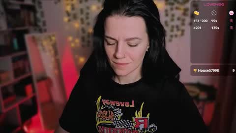 Snapshot of raspberry__girl chatting on 10/07/25, 11:24 Rita My schedule for this week Thursday-Monday online show from 10/07/25, 11:24