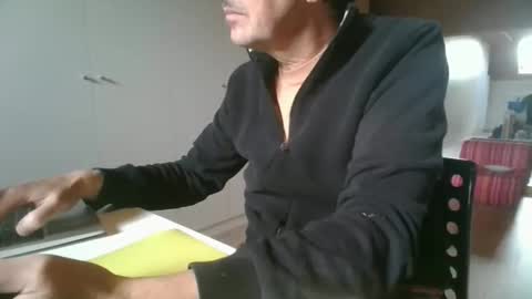 Snapshot of rataplan_55 chatting on 10/12/25, 01:32 rataplan online show from 10/12/25, 01:32