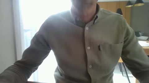 Snapshot of rataplan_55 chatting on 10/30/25, 01:23 rataplan online show from 10/30/25, 01:23