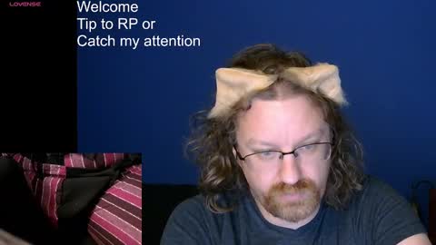 Snapshot of rathie chatting on 10/14/25, 11:33 rathie online show from 10/14/25, 11:33