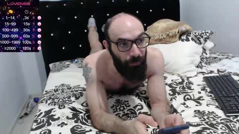 Snapshot of raul27big chatting on 02/15/25, 05:28 RaulWildBoy27 online show from 02/15/25, 05:28