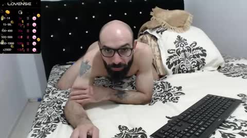 Snapshot of raul27big chatting on 03/12/25, 06:22 RaulWildBoy27 online show from 03/12/25, 06:22