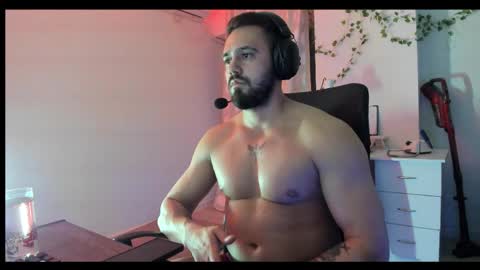 RaulMaxel online show from 05/03/26, 10:27