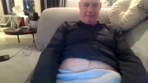 ravchat online show from 12/02/25, 11:34