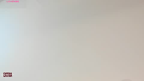 Snapshot of raven_dooll chatting on 06/12/26, 02:27 Raven online show from 06/12/26, 02:27