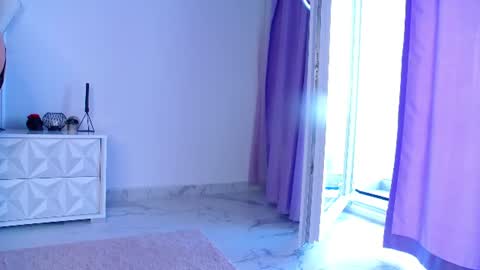 Snapshot of raven_foxxy chatting on 06/24/26, 06:12 Raven Foxxy online show from 06/24/26, 06:12