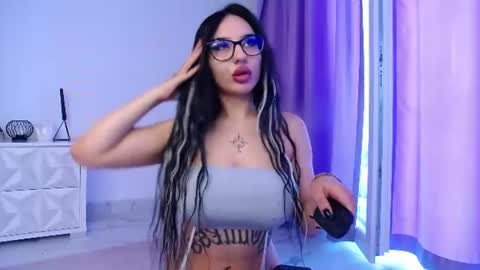 Snapshot of raven_foxxy chatting on 06/28/26, 07:14 Raven Foxxy online show from 06/28/26, 07:14