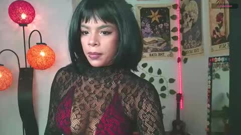 Snapshot of raven_luv chatting on 09/12/25, 10:10 raven online show from 09/12/25, 10:10