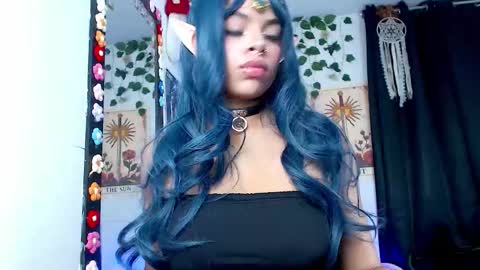 Snapshot of raven_luv chatting on 10/10/25, 01:26 raven online show from 10/10/25, 01:26