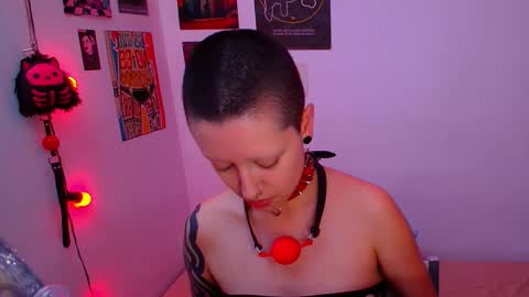 ravendarkness_ online show from 03/01/26, 12:56