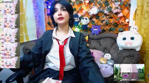 Snapshot of ravenn_20 chatting on 02/21/25, 11:22 RavenN online show from 02/21/25, 11:22