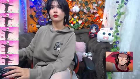 Snapshot of ravenn_20 chatting on 03/11/25, 11:23 RavenN online show from 03/11/25, 11:23