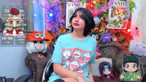 Snapshot of ravenn_20 chatting on 12/04/25, 11:30 RavenN online show from 12/04/25, 11:30