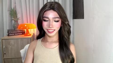 ravennaxx online show from 10/30/25, 02:51