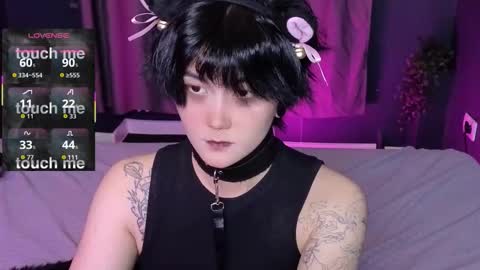 Raven online show from 10/22/25, 04:07