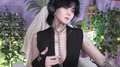 Raven online show from 12/20/25, 03:19