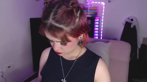 Snapshot of raventh_ chatting on 02/18/25, 11:41 raventh_ online show from 02/18/25, 11:41