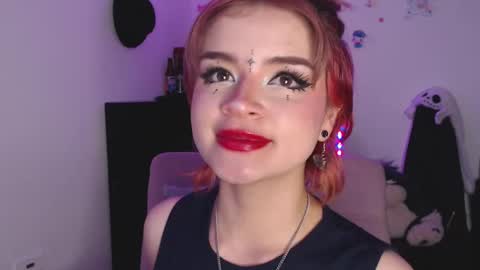 Snapshot of raventh_ chatting on 02/19/25, 02:44 raventh_ online show from 02/19/25, 02:44