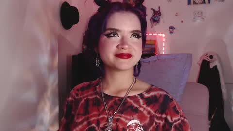 Snapshot of raventh_ chatting on 02/25/25, 04:35 raventh_ online show from 02/25/25, 04:35