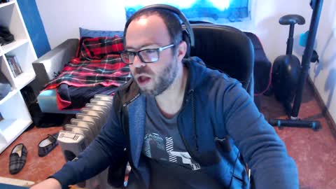 ravingr3d3 online show from 02/06/25, 03:09